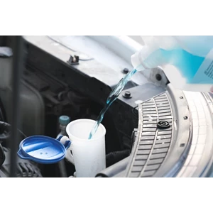 Air Radiator Adalah Cairan Penting Menjaga Mesin Tetap Dingin